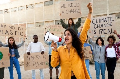 GettyImages - Sustainability Activists / Daniel de la Hoz